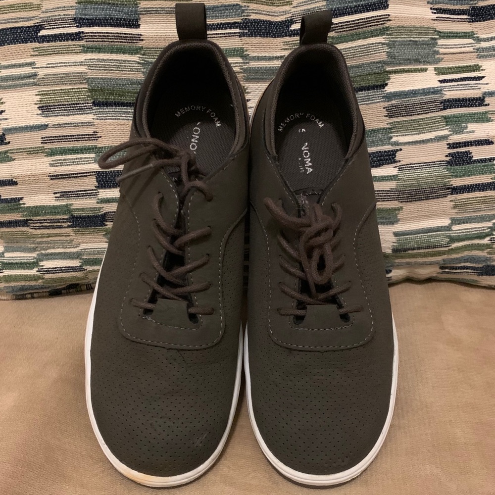 Boys Sonoma gray casual shoes